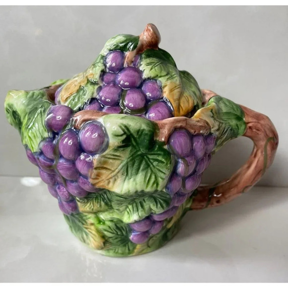 Vintage Houseware Ceramic Grapevine Teapot Purple Green - Picture 9 of 11